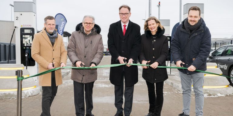 MB Energy inaugurates Hydrogen Refuelling Station for trucks in Lübeck
