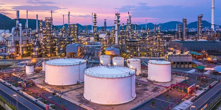 TotalEnergies signs agreement to export 2 Mtpa of LNG for 20 years from the Alaska LNG Project