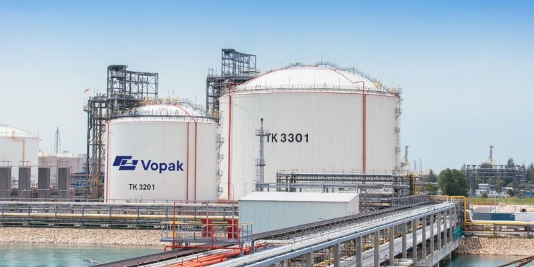 Vopak announces a multi-year share buyback programme of up to EUR 500 million and commences the first tranche of up to EUR 100 million